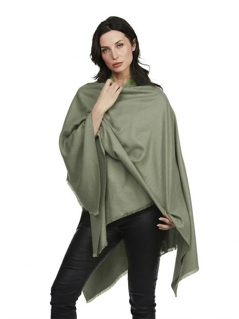 Ponchoschal Davos, in vielen Farben