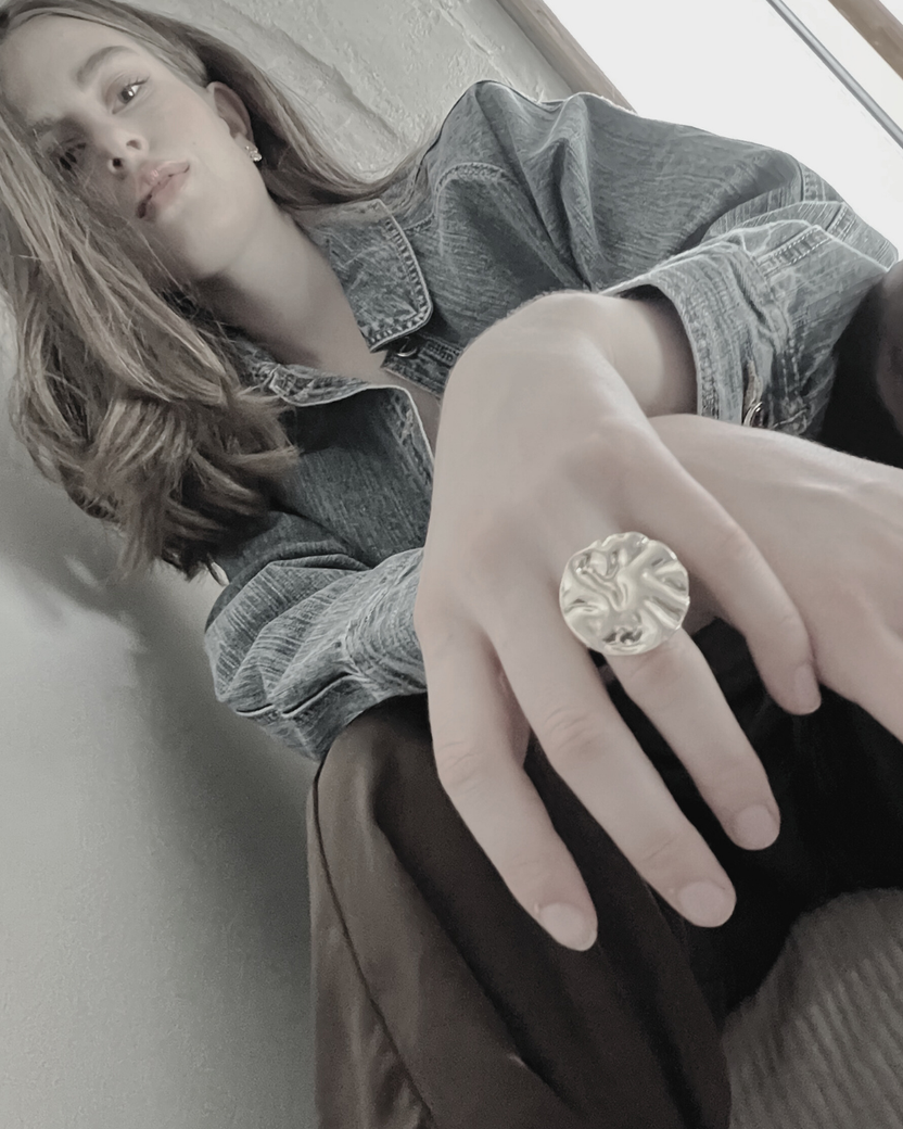 Ring Elysian adjustable irregular curve, in 2 Farben