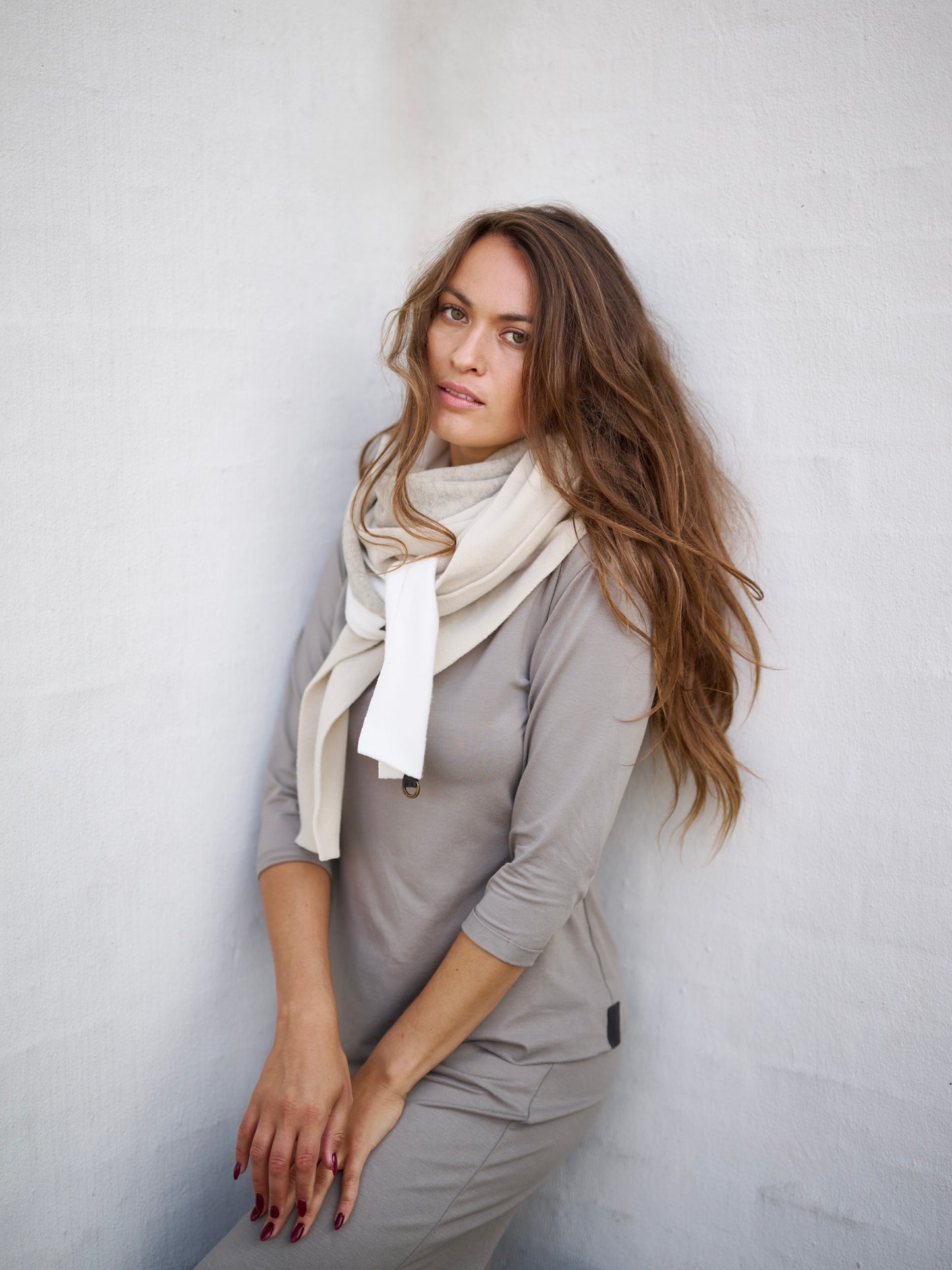 Fleece Schal TRIANGLE PATCH NW 4078 kit/offwhite/sand