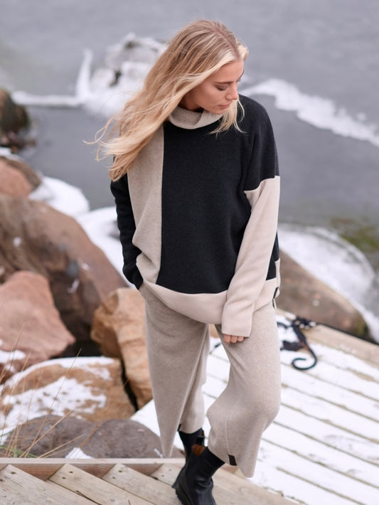 Fleece Pullover 1380 NO WASTE soft black/sand/kit