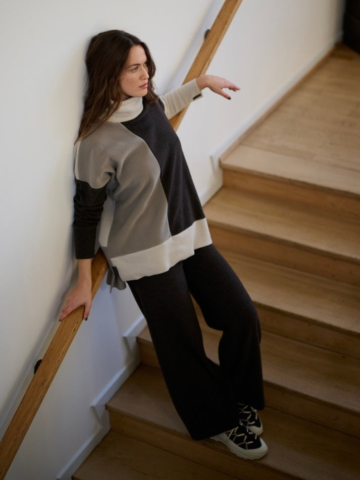 Fleece Pullover 1380 NO WASTE chocolate/elephant/kit