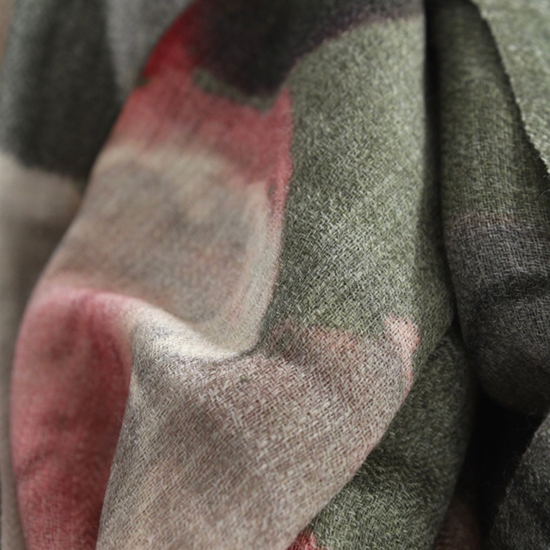 Wollschal Angelina, in zwei Farben