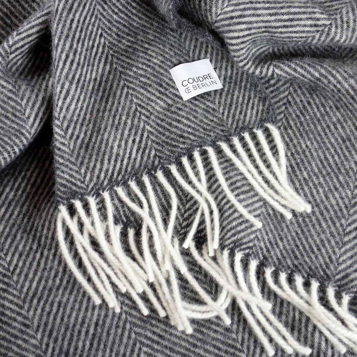 Wolldecke aus 100 % Schurwolle - Fischgrat - Anthrazit