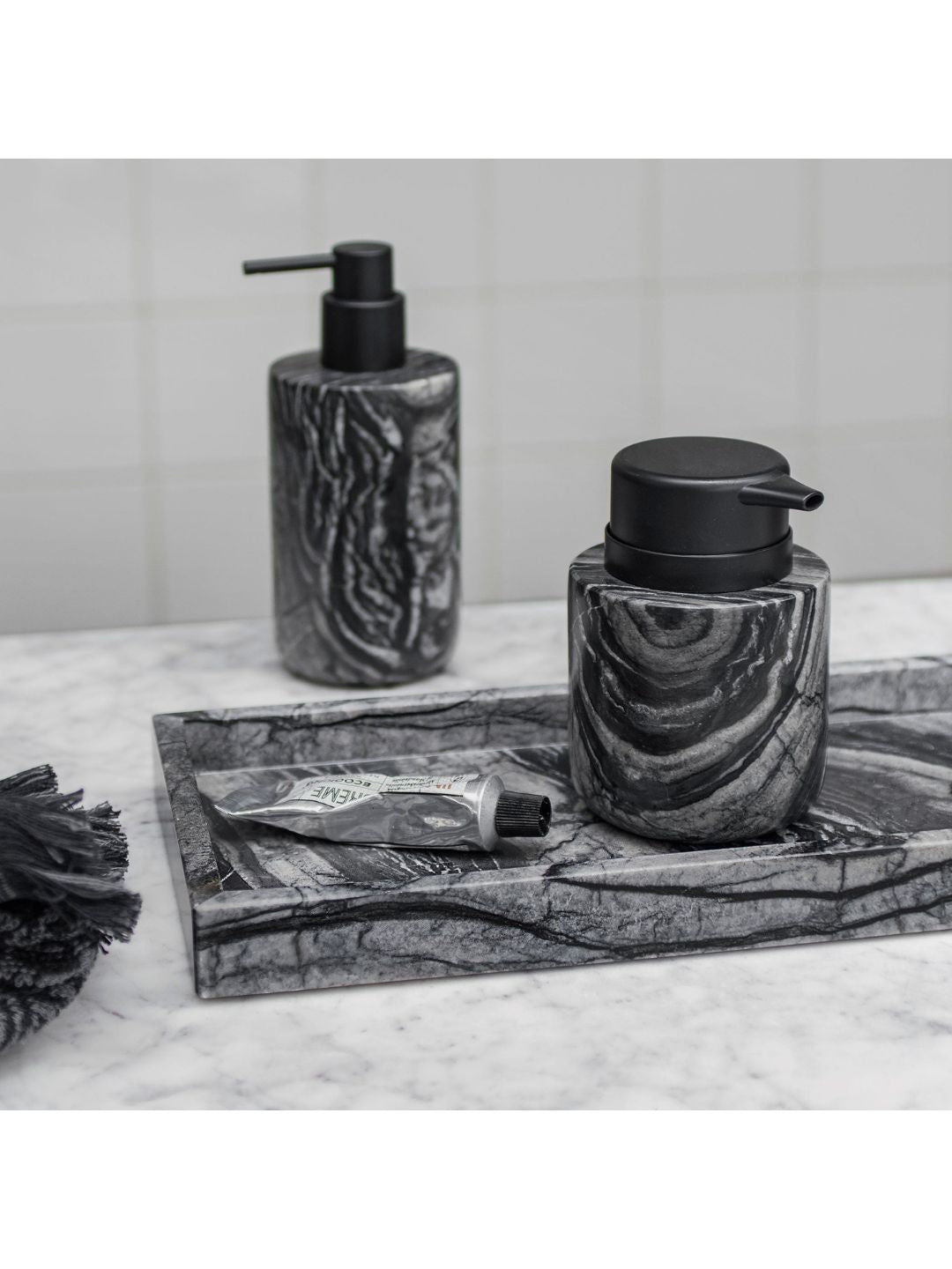 Tablett MARBLE schwarz/grau