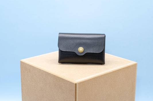 Minimalistischer Geldbeutel aus Leder, Schwarz