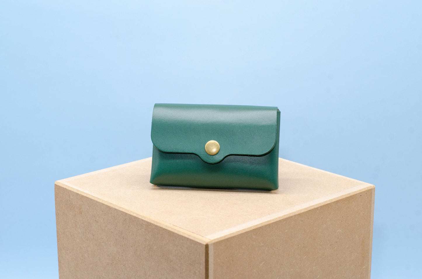 Portemonnaie aus Leder. Praktisch. Zeitlos. Unisex.