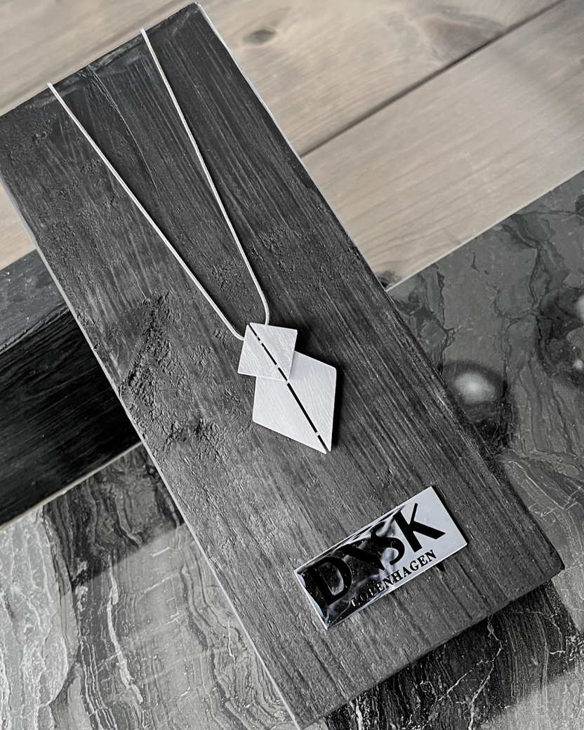 Halskette Theia adjustable Triangle, in 2 Farben