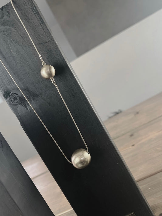 Halskette Tabitha adjustable double Ball, in 2 Farben
