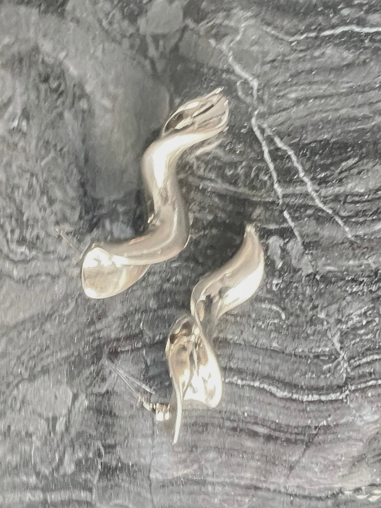 Ohrstecker Elysian Curvilinear, in 2 Farben