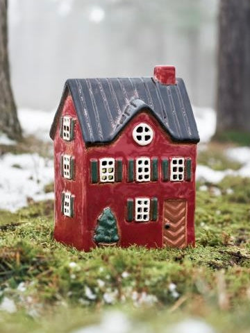Haus für Teelicht Stillenat, grüne Fensterläden, Tanne