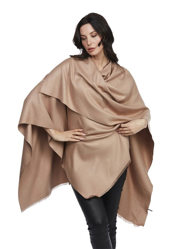 Ponchoschal Davos, in vielen Farben