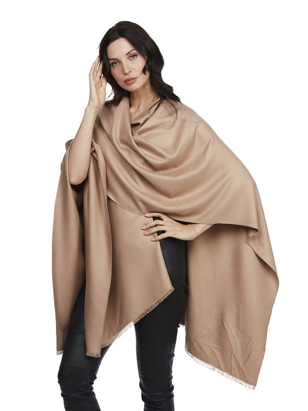 Ponchoschal Davos, in vielen Farben