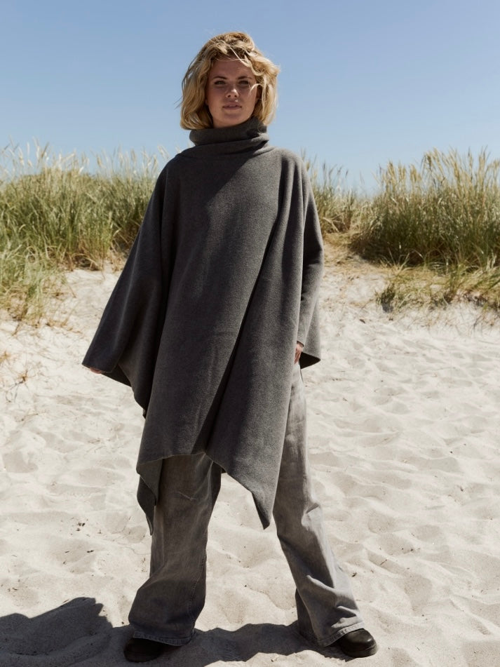 Fleece PONCHO 4081, in mehreren Farben