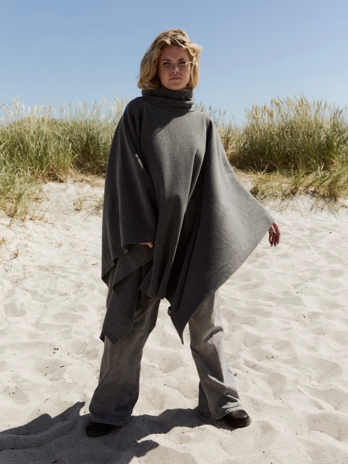 Fleece PONCHO 4081, in mehreren Farben