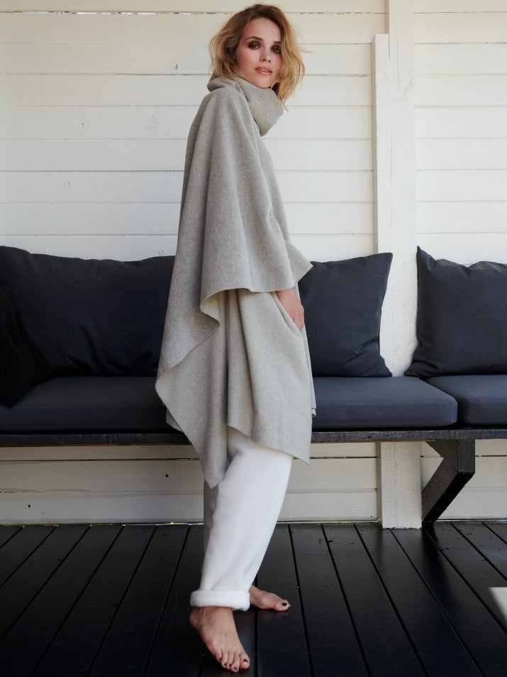 Fleece PONCHO 4081, in mehreren Farben