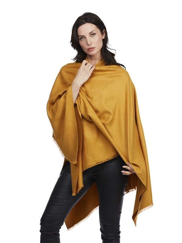 Ponchoschal Davos, in vielen Farben