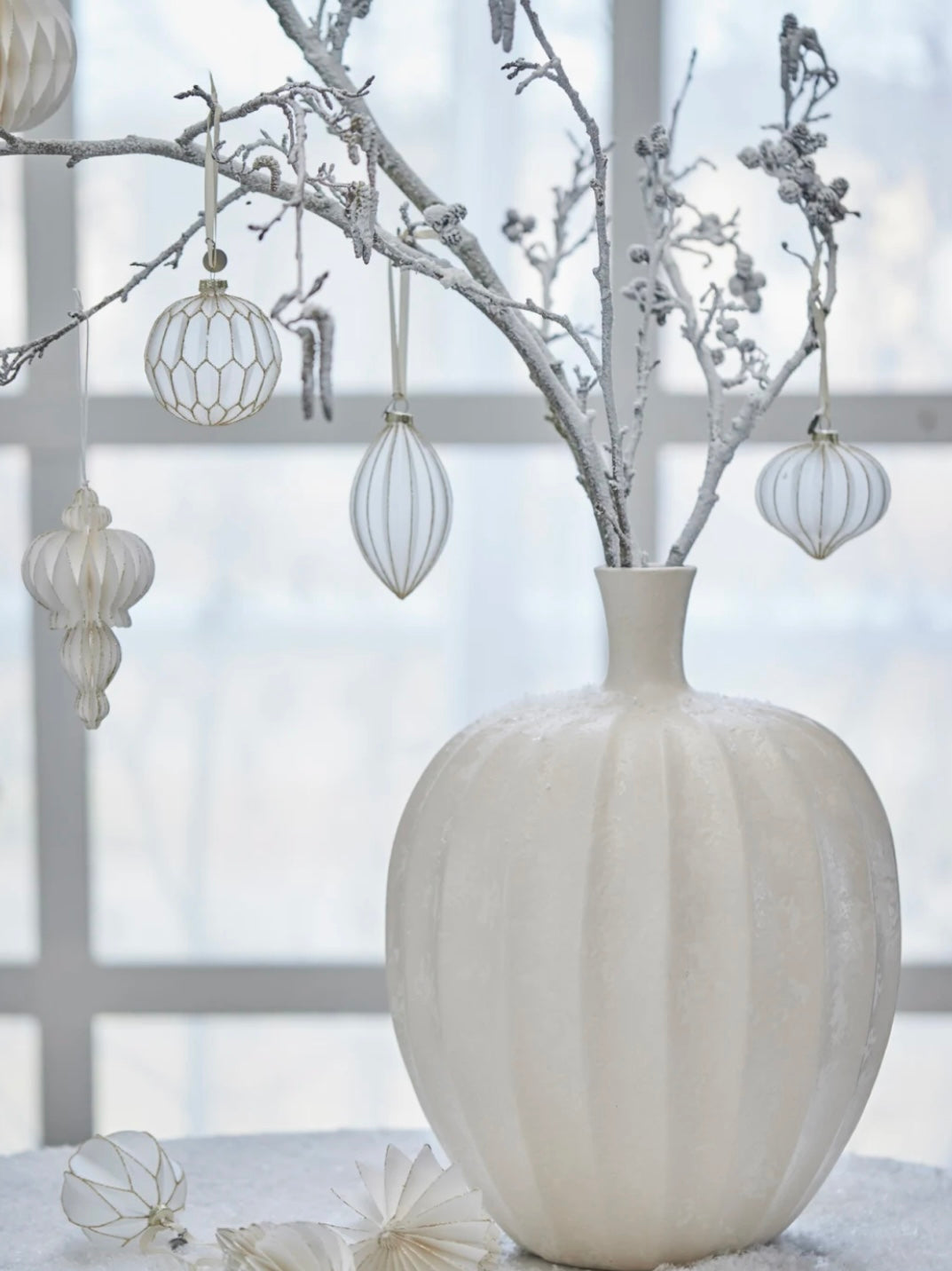 Weihnachtskugel Navina 2 weiß/silber