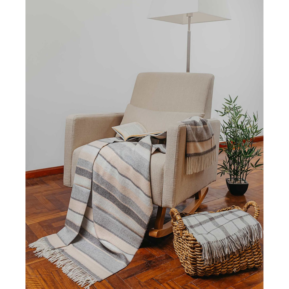 KUNA - Viscacha Decke – 100 % Baby‑Alpaka, ungefärbt