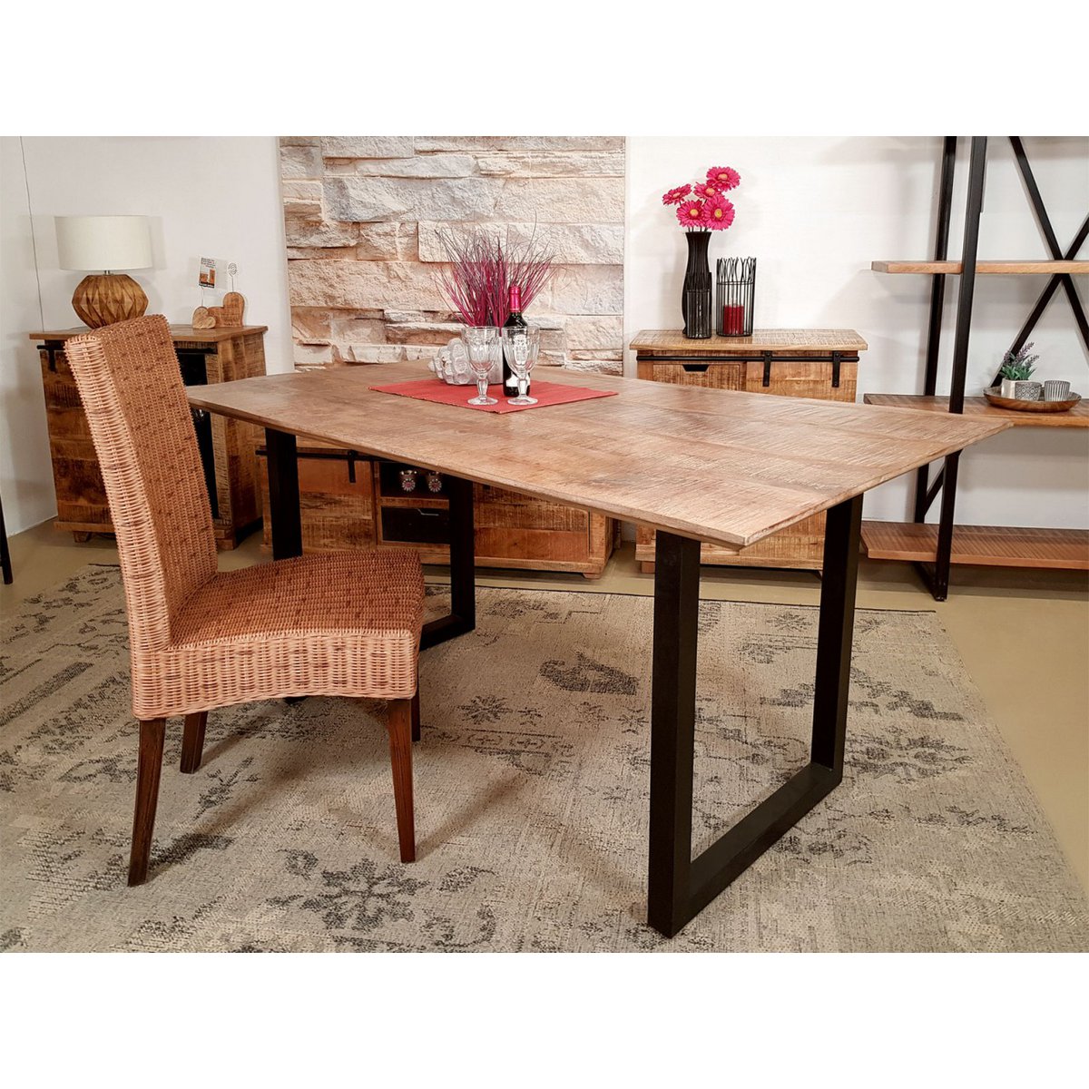 Esstisch - Liverpool - Mangoholz massiv